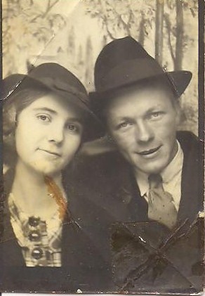 mother_and_daddy__very_earl